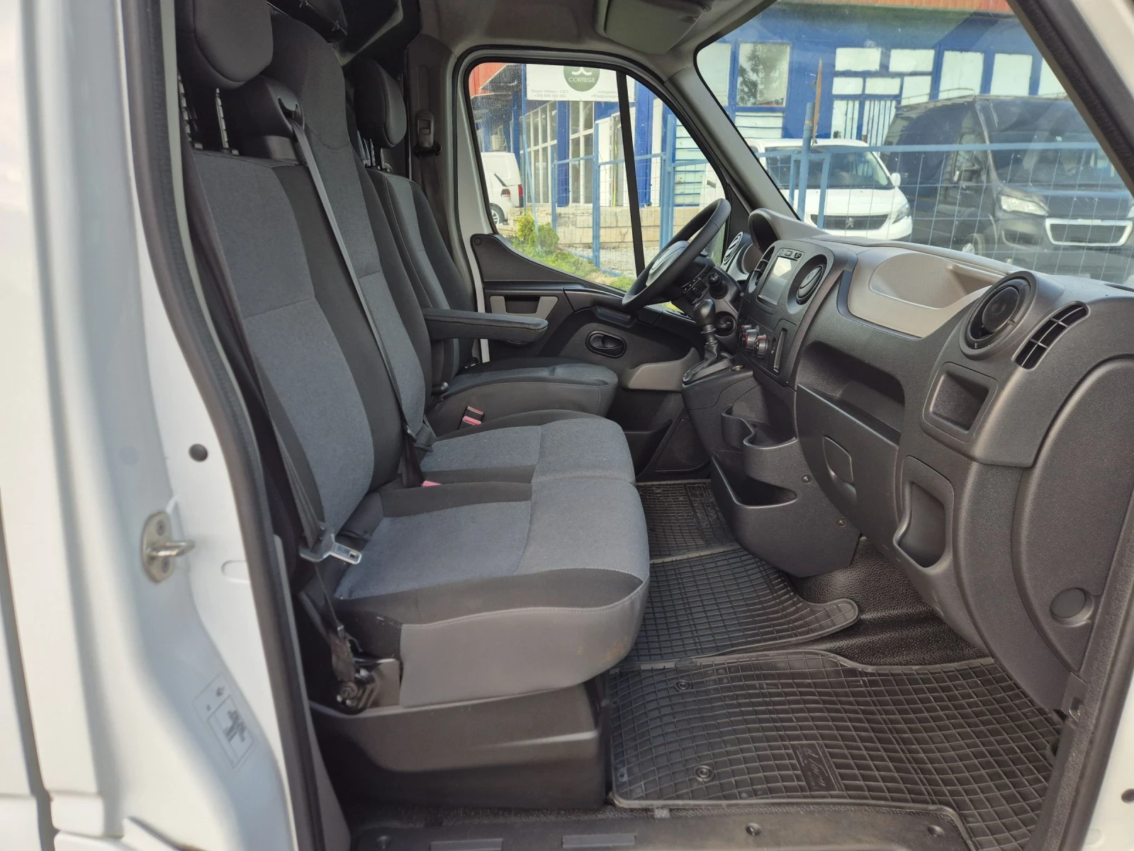 Renault Master  T35 2.3DCI L3H2 - изображение 9