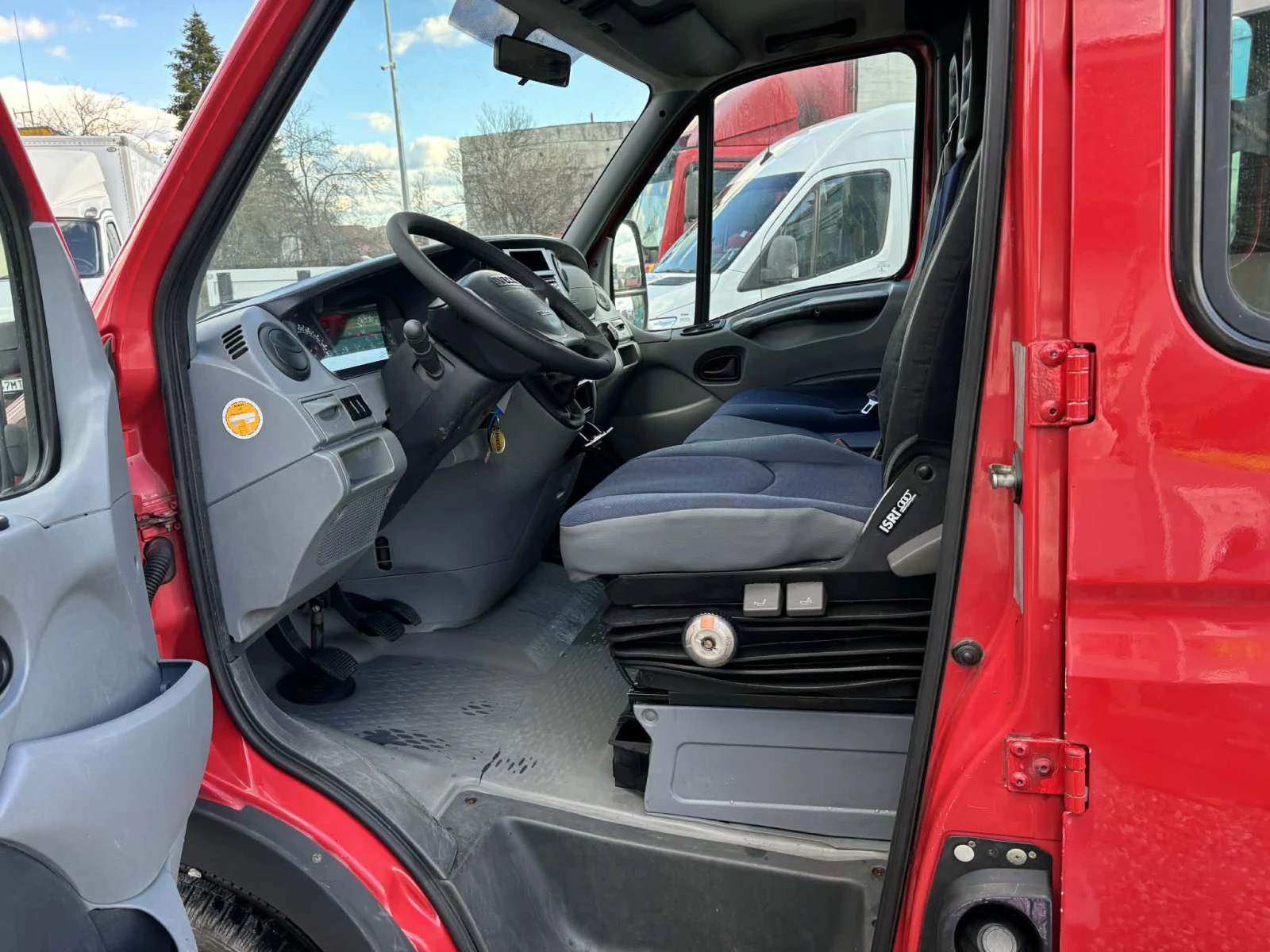 Iveco Daily 35C15 3.0HPI 7 МЕСТА - изображение 10