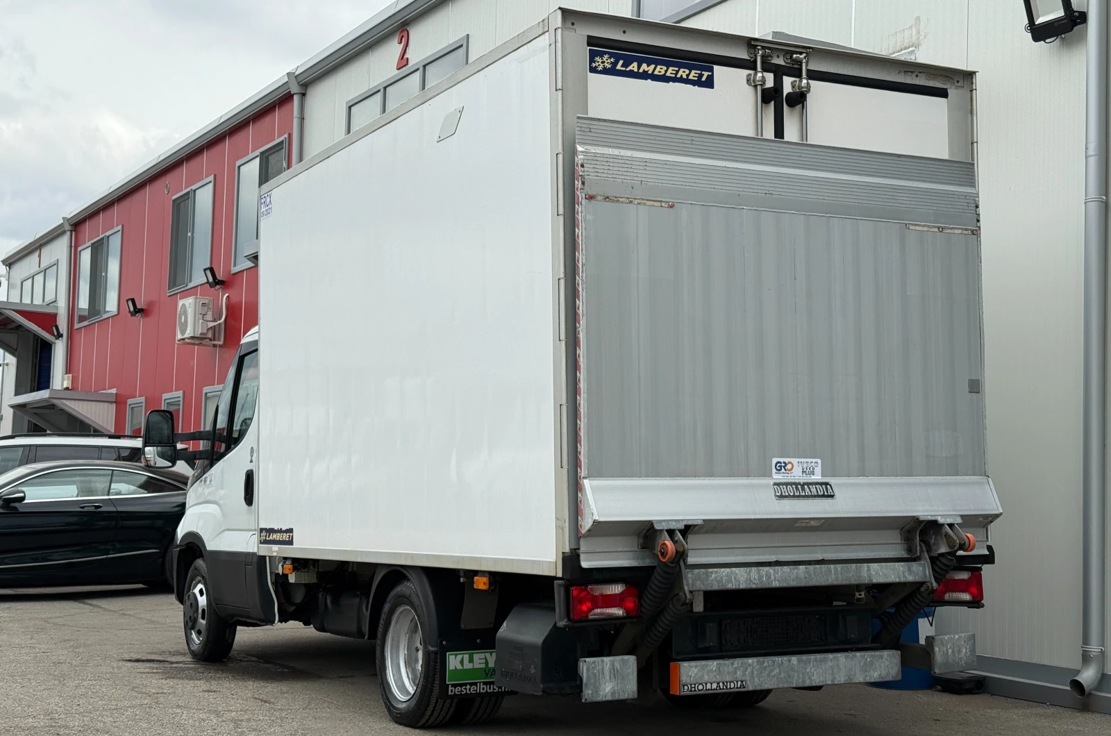 Iveco Daily Хладилен + Странична врата + Падащ Борд + Външно 2, снимка 3 - Бусове и автобуси - 53904897
