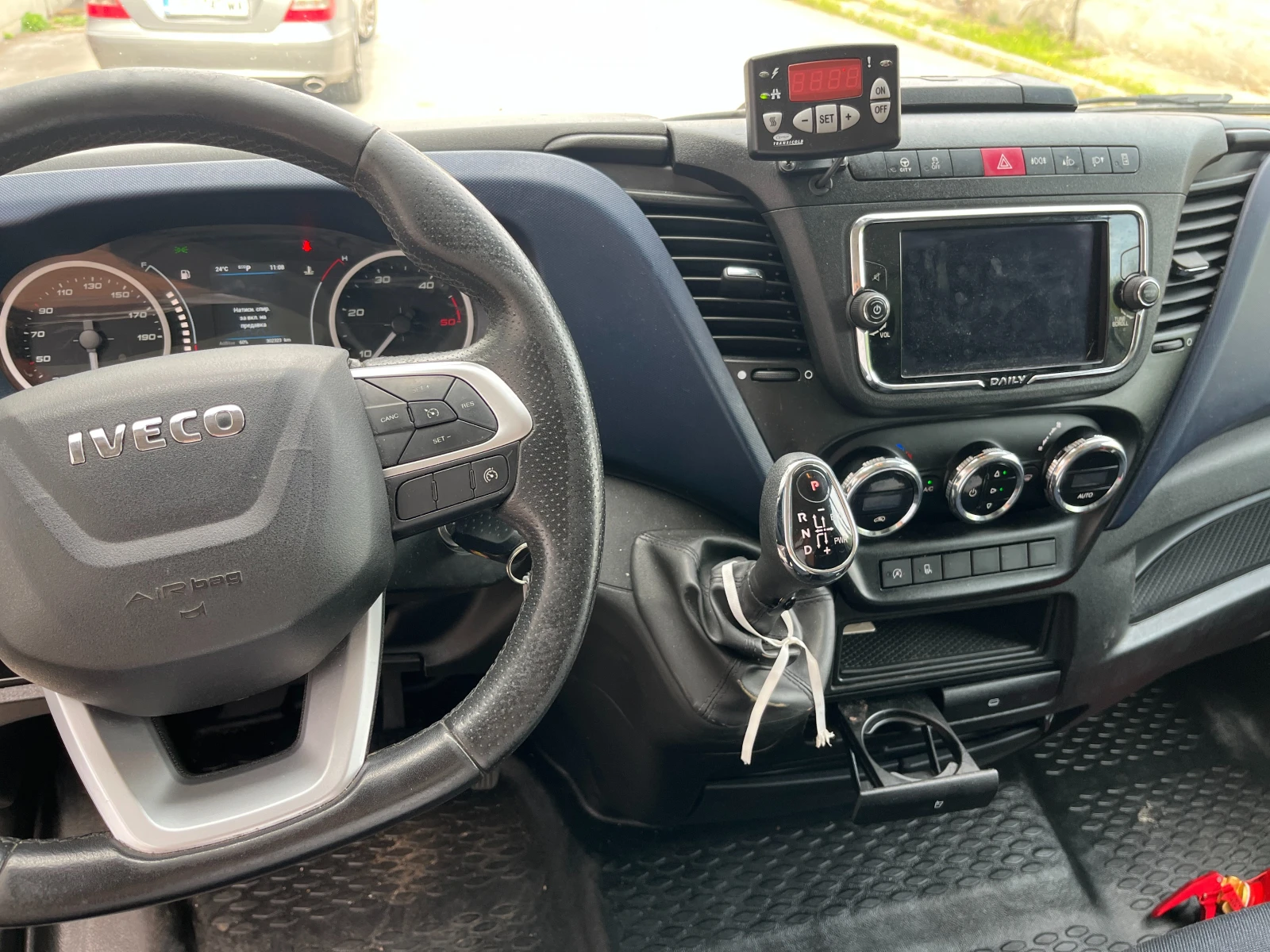 Iveco Daily 35 14, снимка 11 - Бусове и автобуси - 55406097