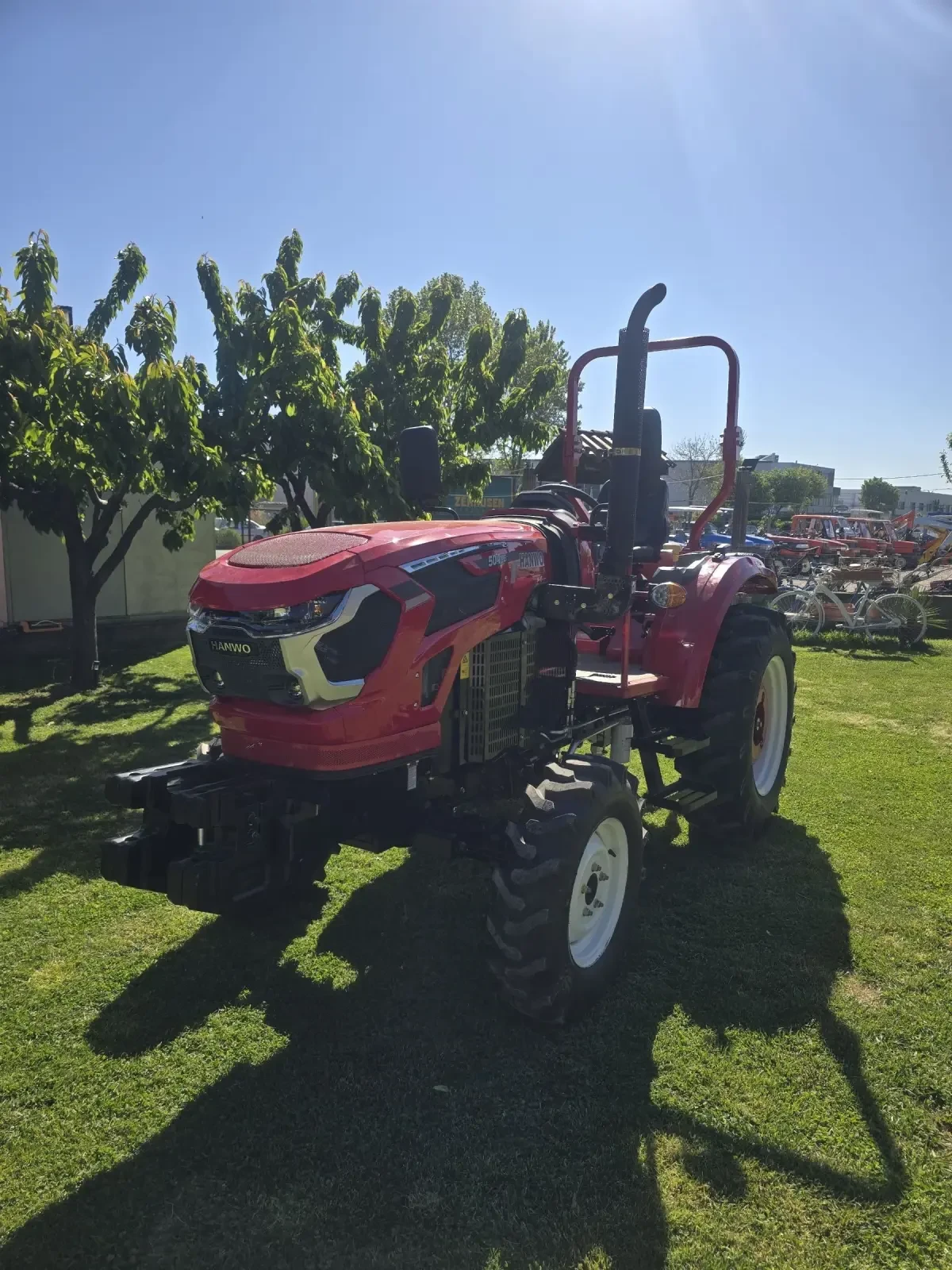 Трактор Kioti  Hanwo 504, снимка 1