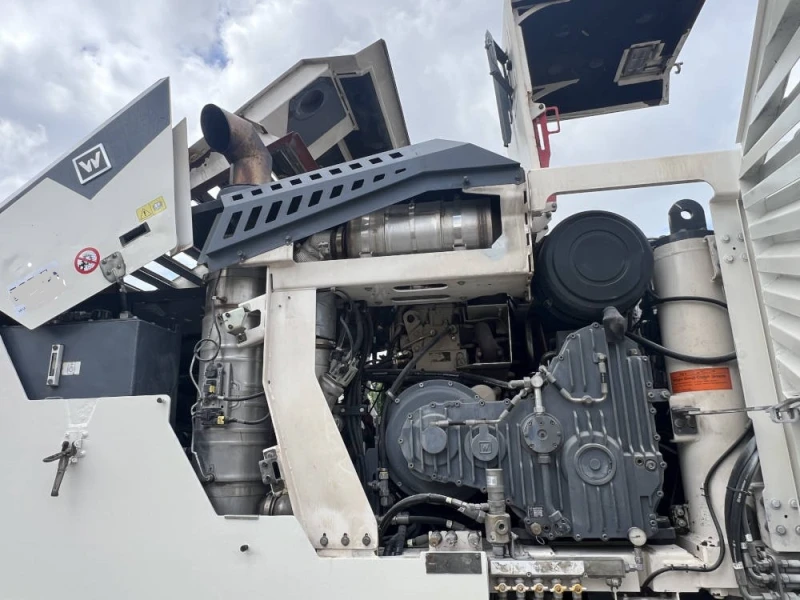 Асфалтополагаща машина Друга марка, снимка 10 - Индустриална техника - 50268320