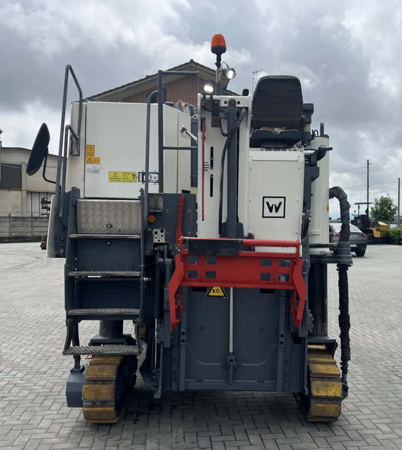 Асфалтополагаща машина Друга марка, снимка 3 - Индустриална техника - 50268320