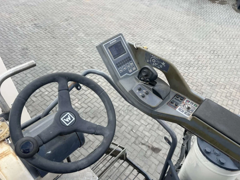 Асфалтополагаща машина Друга марка, снимка 8 - Индустриална техника - 50268320