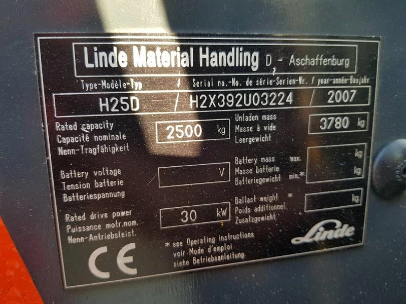 Мотокар Linde H 25 D/392 DISSEL, снимка 16 - Индустриална техника - 21769855