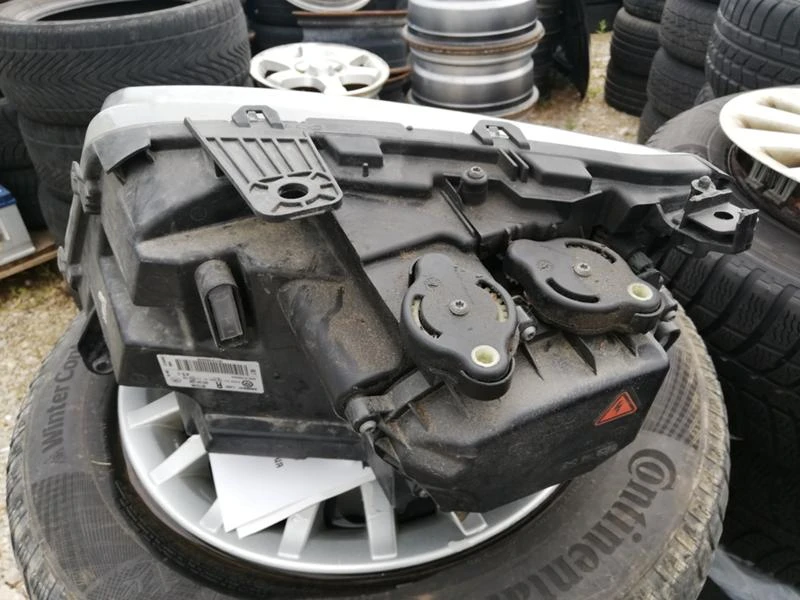 Светлини за VW Amarok, снимка 2 - Части - 26863511