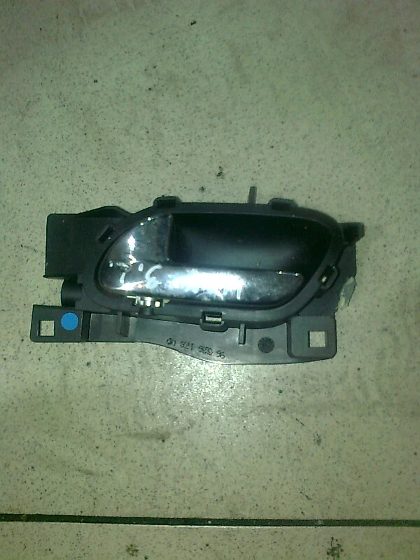 вътрешна дръжка задна лява за Пежо 407 (4)