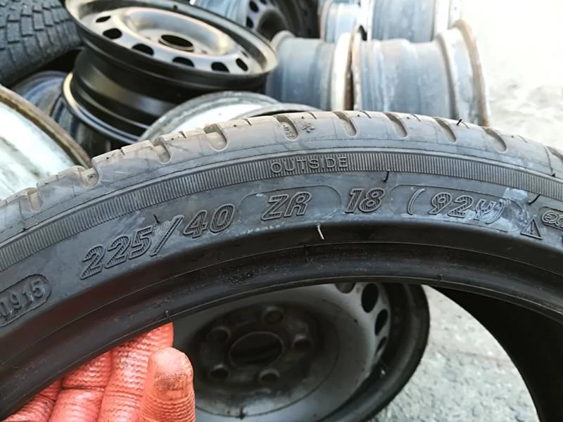 Гуми Летни 225/40R18, снимка 5 - Гуми и джанти - 21465716