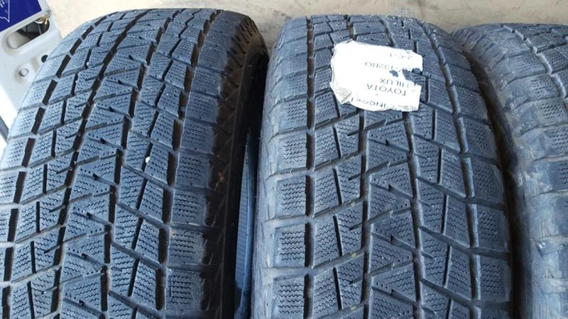 Гуми Зимни 265/65R17, снимка 3 - Гуми и джанти - 27401473