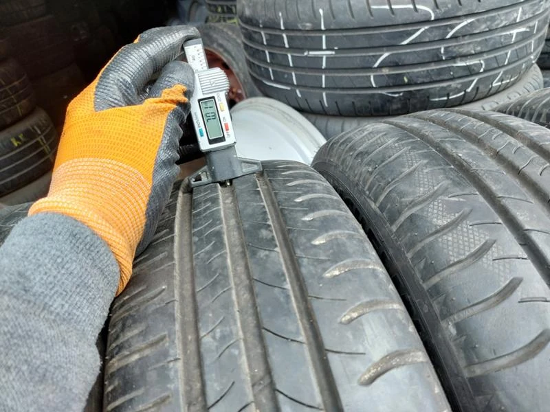 Гуми Летни 185/60R15, снимка 4 - Гуми и джанти - 36800562