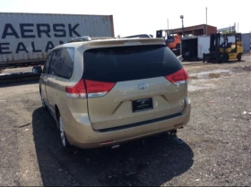 Toyota Sienna XLE limited 2011, снимка 9