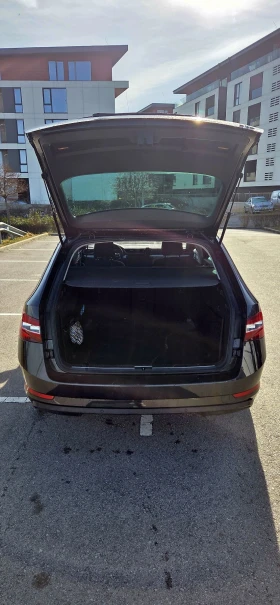Skoda Superb Комби, 4x4, снимка 2
