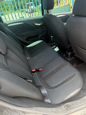 Fiat Punto 1.4i EVO klima 105кс, снимка 10