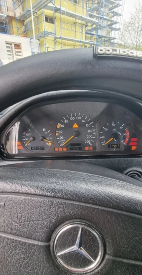 Mercedes-Benz C 220, снимка 11