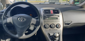 Toyota Auris 1.4i benzin, снимка 9 - Автомобили и джипове - 45477582