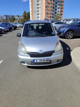 Toyota Yaris verso 1.33 с AГУ, снимка 1