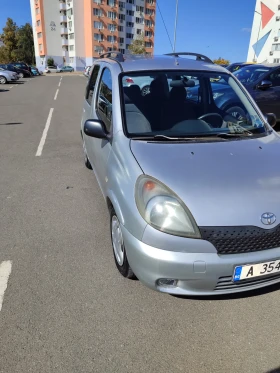 Toyota Yaris verso 1.33 с AГУ, снимка 6