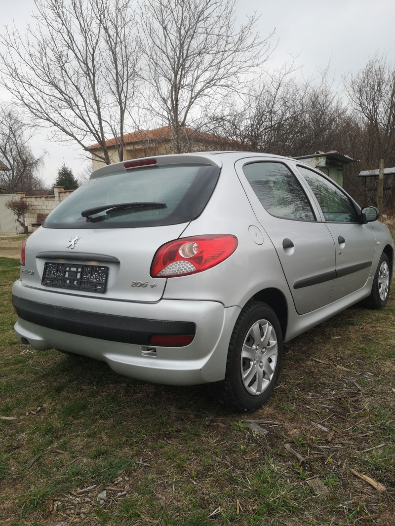 Peugeot 206 1, 1i Отлична , снимка 6 - Автомобили и джипове - 46288648