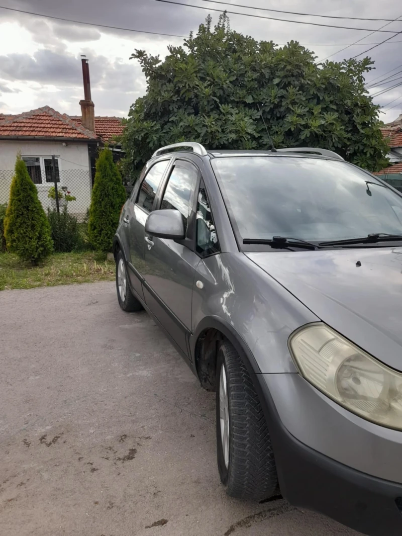 Fiat Sedici 1.9, снимка 9 - Автомобили и джипове - 47903706