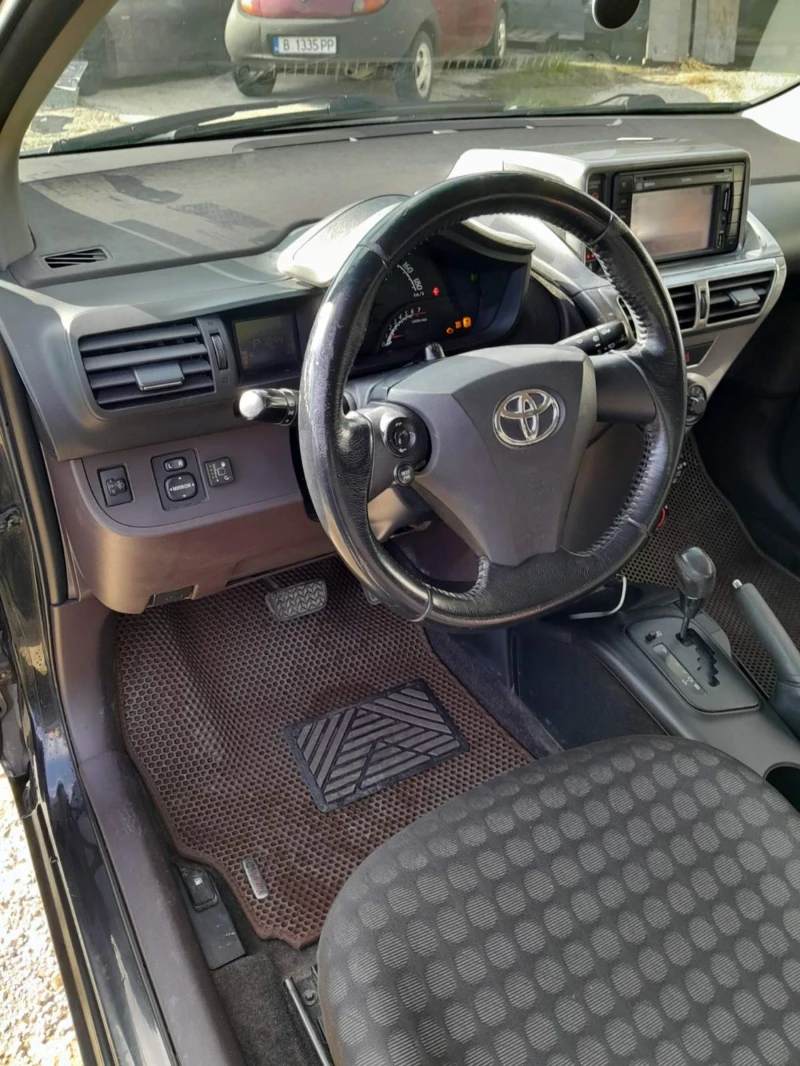 Toyota IQ, снимка 7 - Автомобили и джипове - 48318331