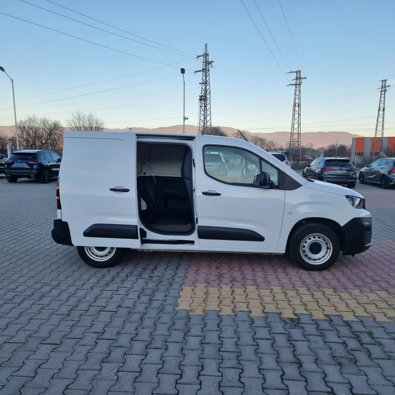 Peugeot Partner 1.5, снимка 10 - Автомобили и джипове - 48499851