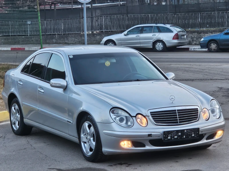 Mercedes-Benz E 220, снимка 1 - Автомобили и джипове - 48865121