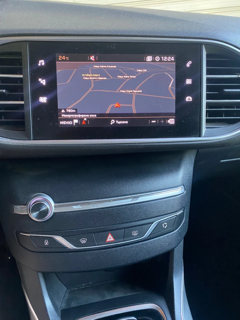 Peugeot 308 1.5HDI 40хил км!, снимка 13 - Автомобили и джипове - 51065478