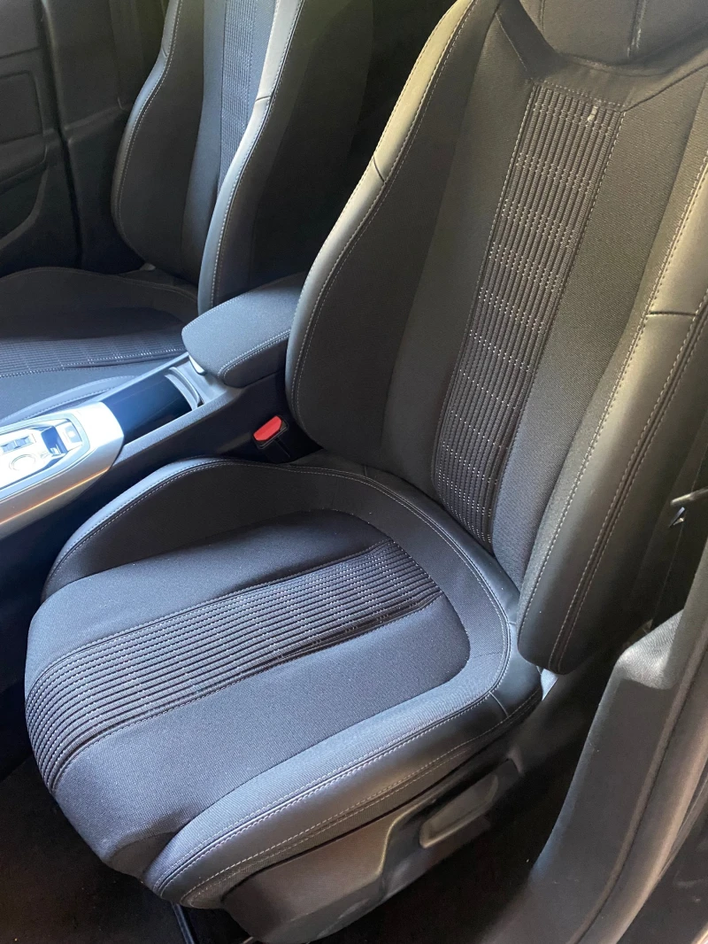 Peugeot 308 1.5HDI 40хил км!, снимка 9 - Автомобили и джипове - 51065478