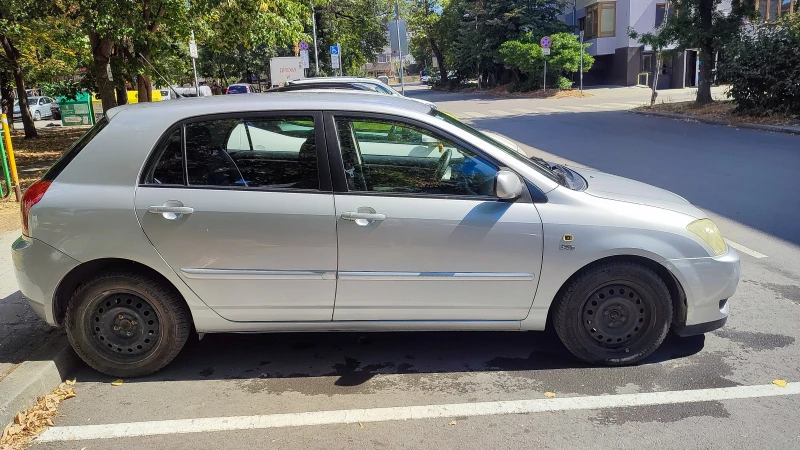 Toyota Corolla 2.0 , снимка 4 - Автомобили и джипове - 51496456