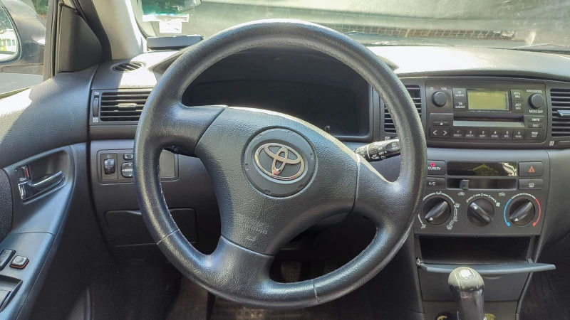 Toyota Corolla 2.0 , снимка 12 - Автомобили и джипове - 51496456