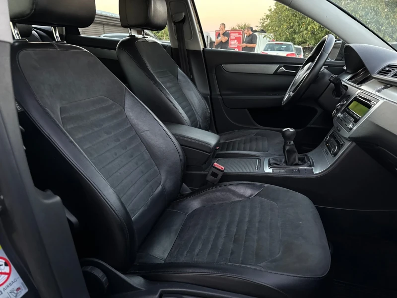 VW Passat 2.0TDi Highline , снимка 9 - Автомобили и джипове - 51818319
