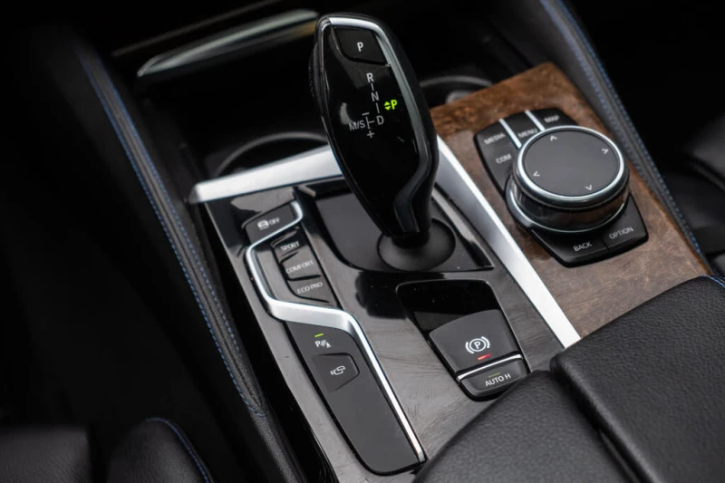 BMW 530 xDrive Sedan* AWD* АвтоКредит* (ЦЕНА ДО БГ), снимка 16 - Автомобили и джипове - 52751474