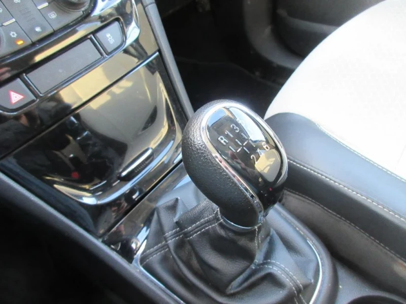 Opel Mokka X 1.4 B/GAZ navi, снимка 9 - Автомобили и джипове - 53198259