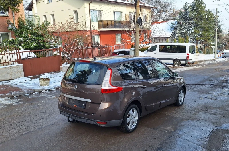 Renault Grand scenic 1.9dCi 7 местен 6 скорости 130кс Теглич Парктроник, снимка 4 - Автомобили и джипове - 53360830