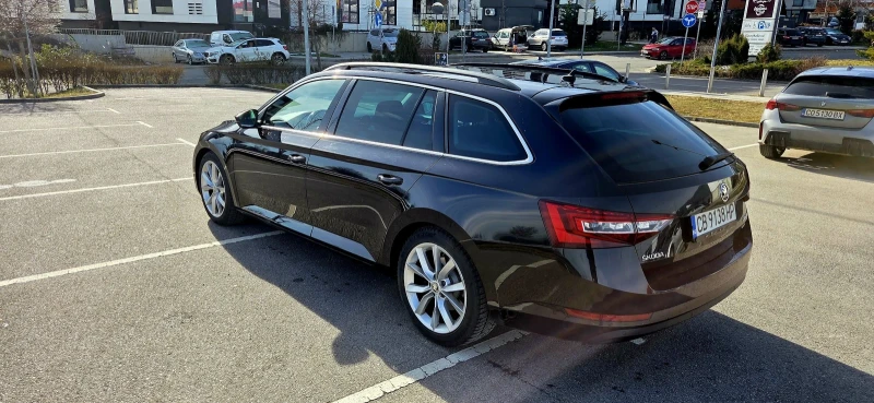 Skoda Superb Комби, 4?4, снимка 2 - Автомобили и джипове - 53532145