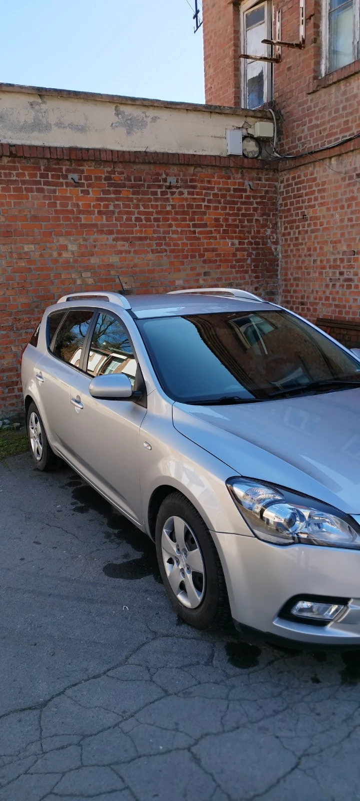 Kia Ceed 1.6 Бензин/Газ facelift, снимка 3 - Автомобили и джипове - 49422665