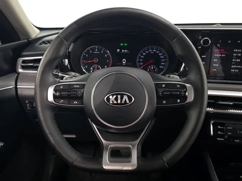 Kia K5 1.6 Turbo Prestige, снимка 13 - Автомобили и джипове - 55739292
