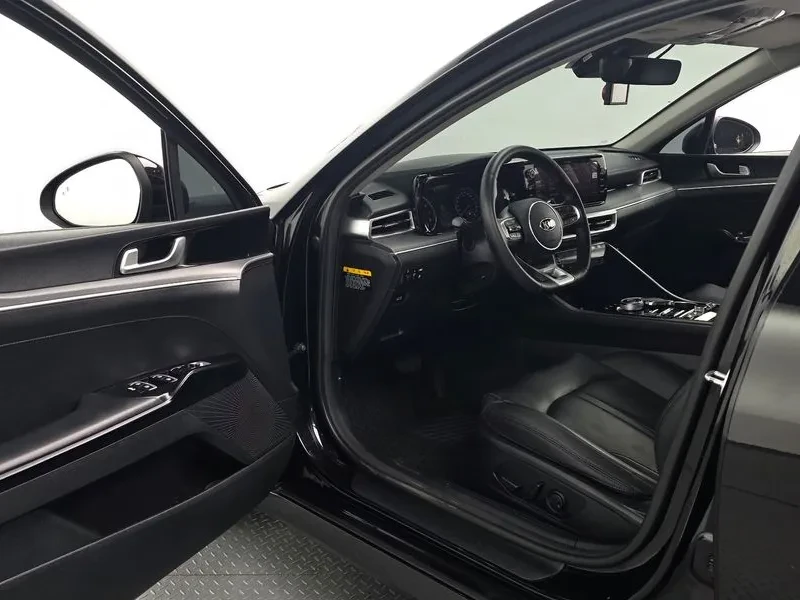 Kia K5 1.6 Turbo Prestige, снимка 10 - Автомобили и джипове - 55739292
