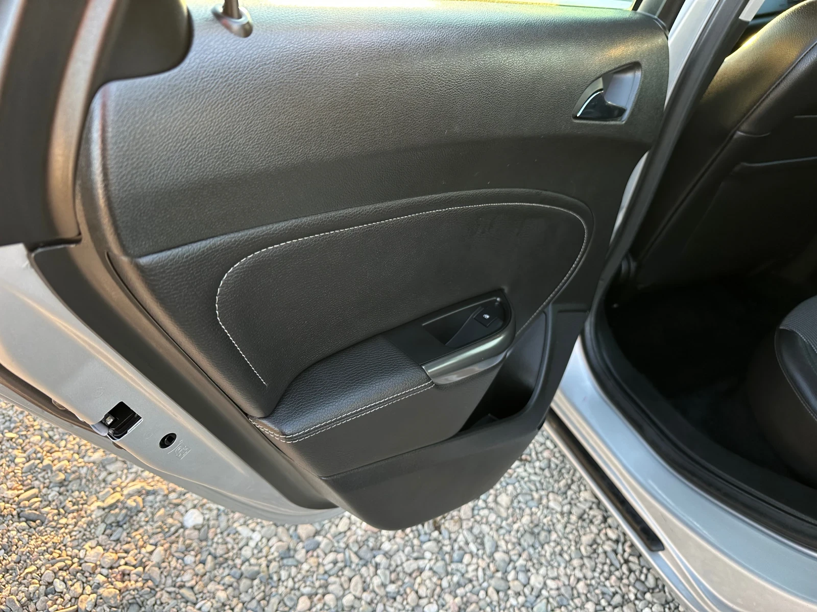 Opel Astra 1.7CDTi COSMO NAVi - изображение 7