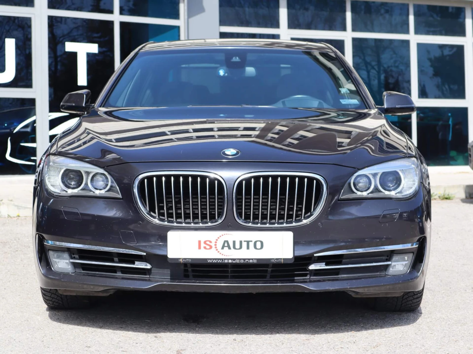 BMW 750 IL/xDrive/Камера/Шибедах/HuD/Distronic - изображение 2