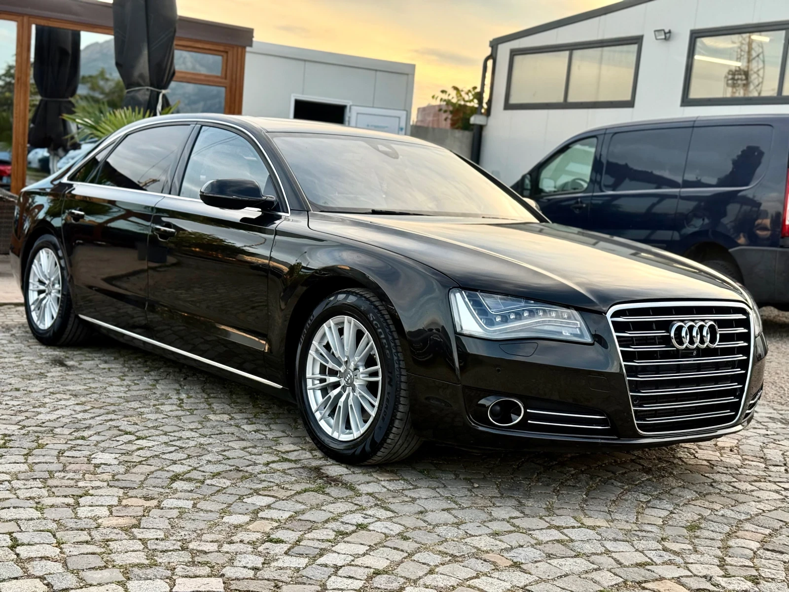 Audi A8 3.0 Long 4x4 - изображение 7