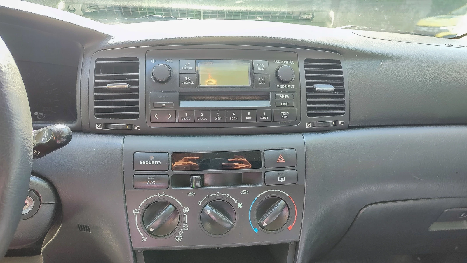 Toyota Corolla 2.0  | Mobile.bg — изображение 13
