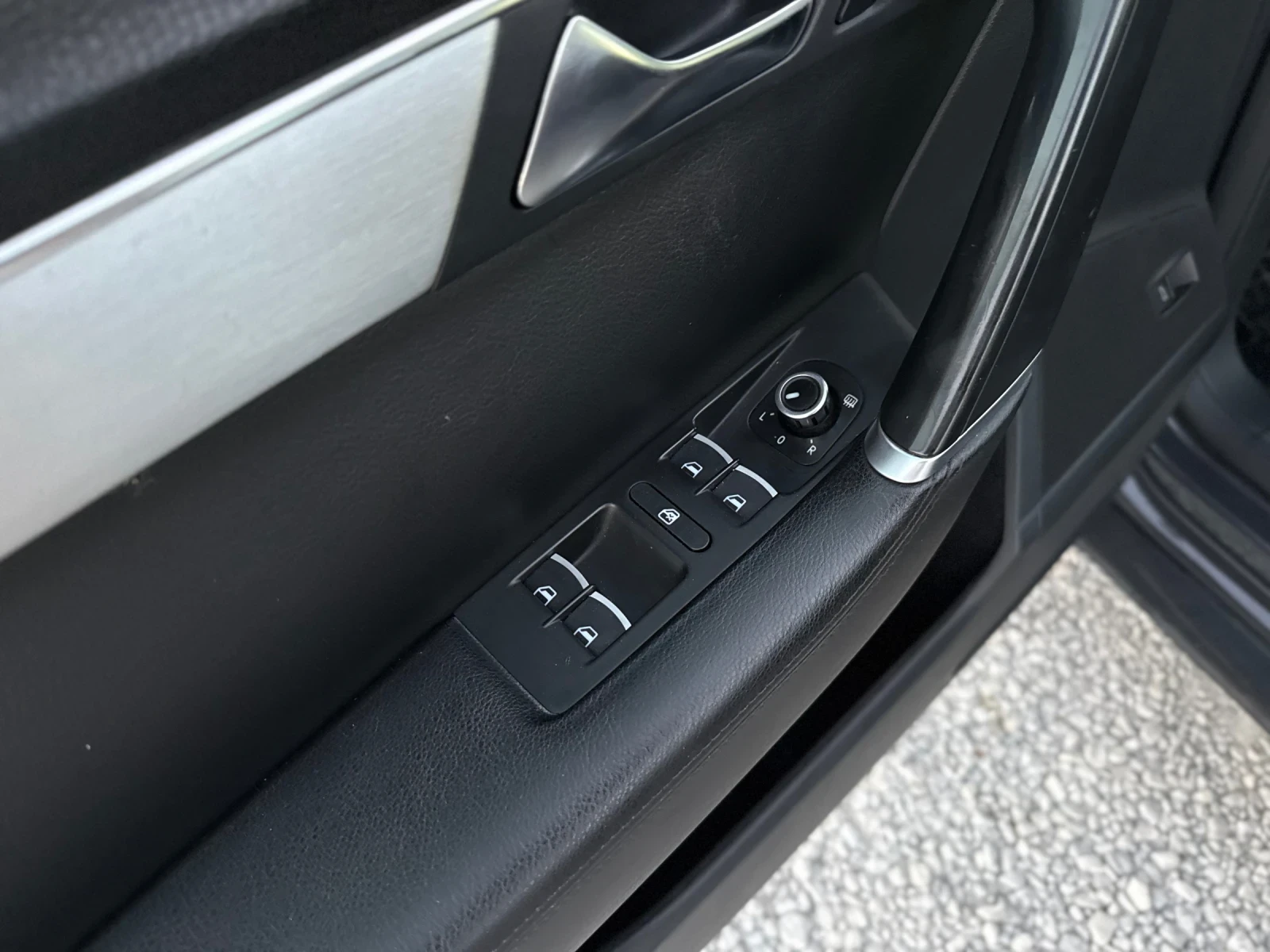 VW Passat 2.0TDi Highline  - изображение 7