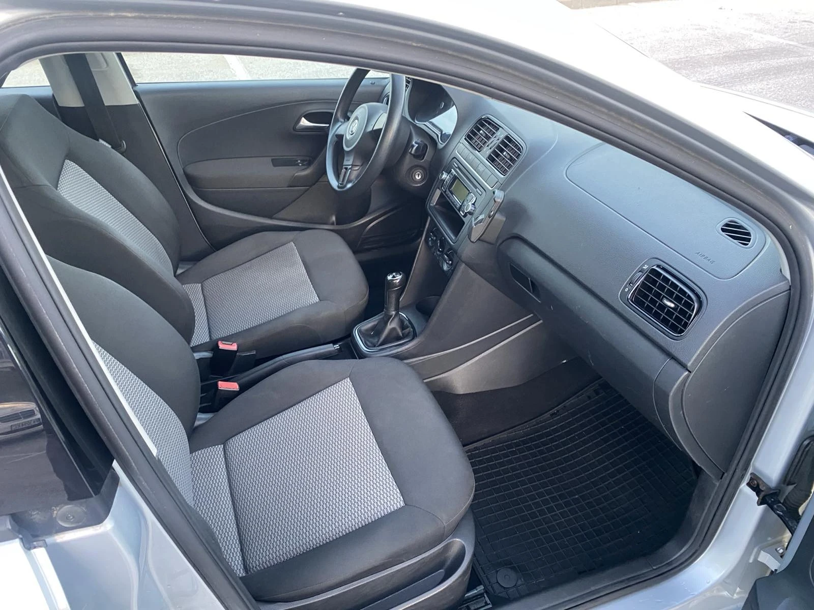 VW Polo 1.6 tdi 90hp | Mobile.bg   7