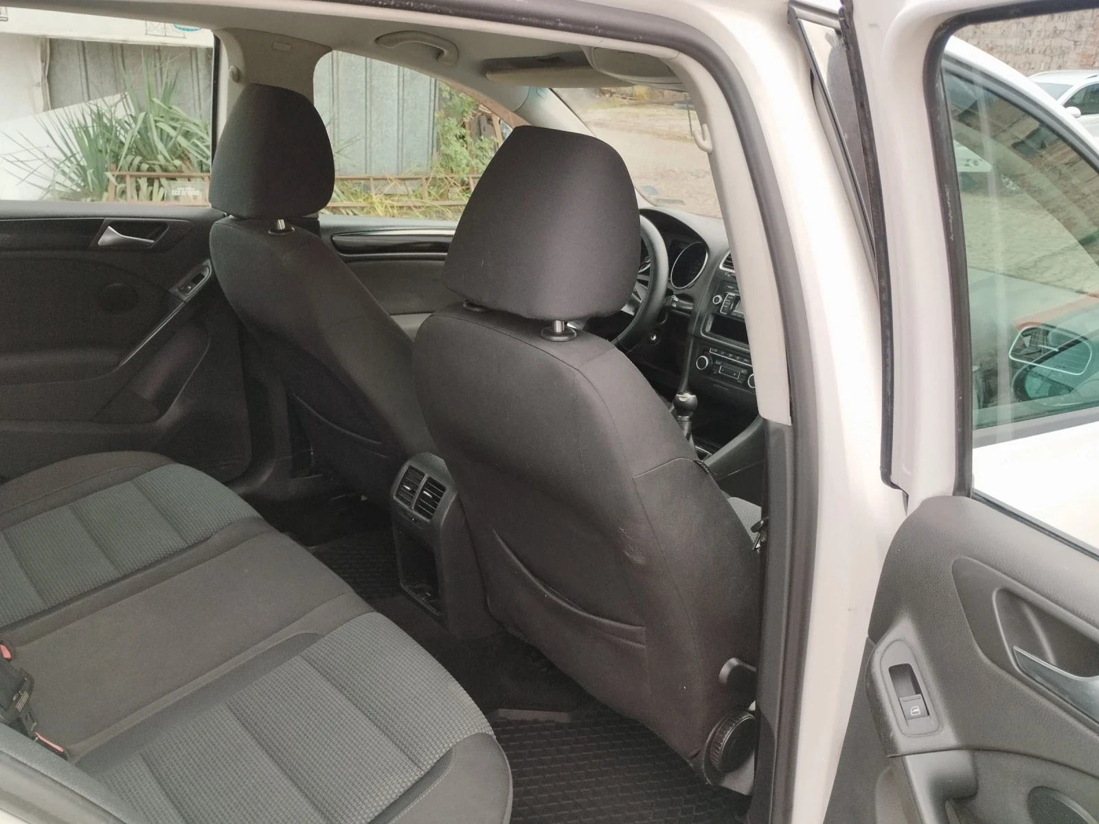 VW Golf 1.6TDI 105kc | Mobile.bg   11