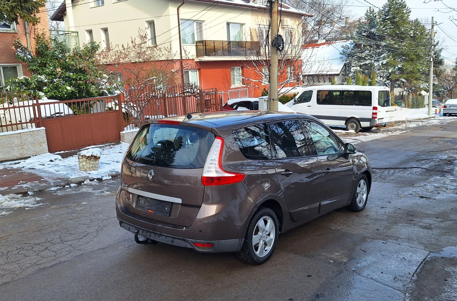 Renault Grand scenic 1.9dCi 7 местен 6 скорости 130кс Теглич Парктроник - изображение 4