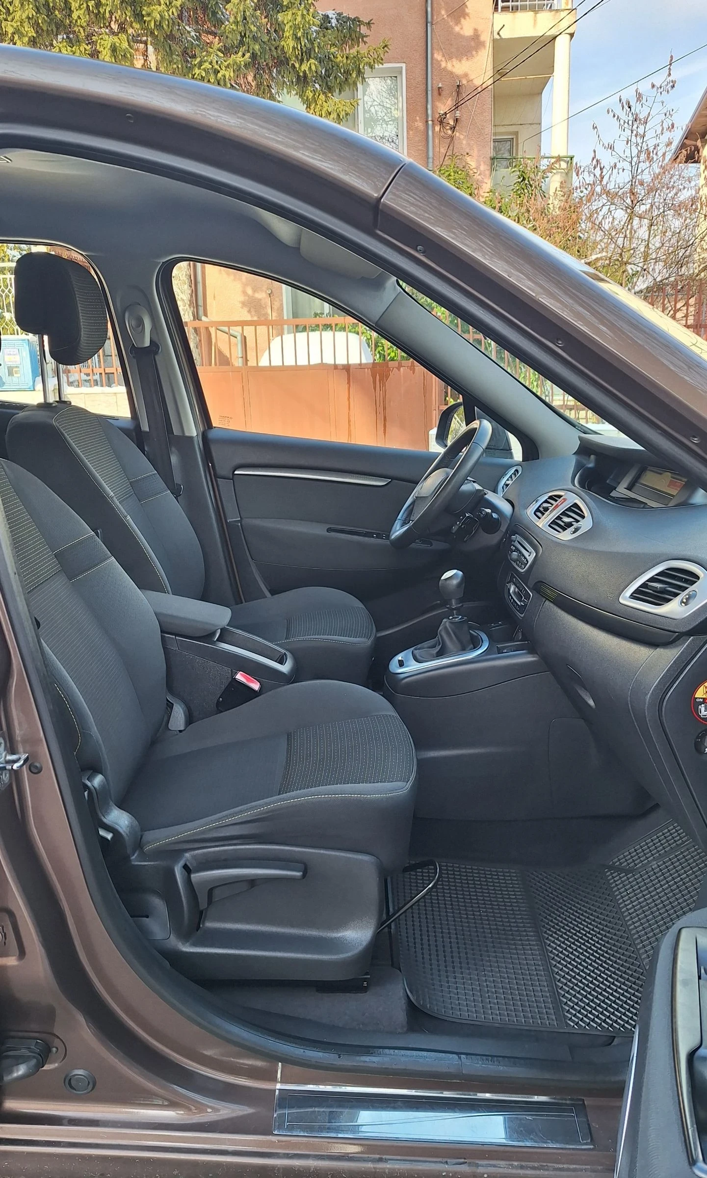 Renault Grand scenic 1.9dCi 7 местен 6 скорости 130кс Теглич Парктроник - изображение 7