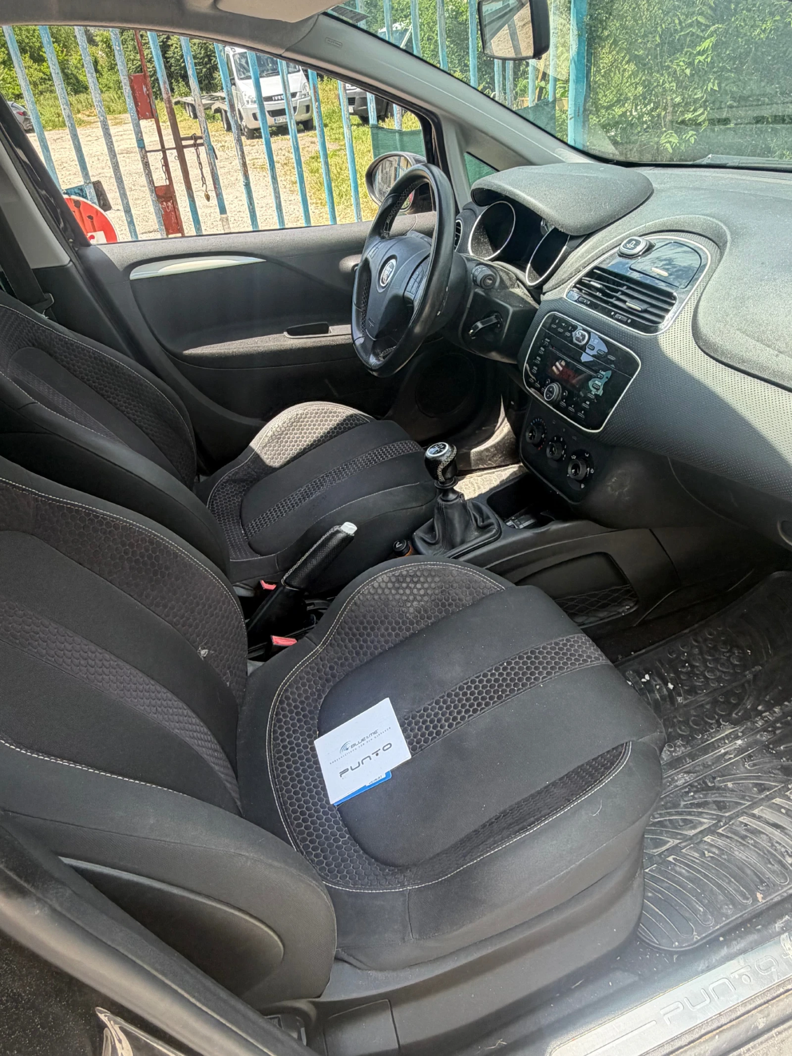 Fiat Punto 1.4i EVO klima 105кс, снимка 9 - Автомобили и джипове - 54726958