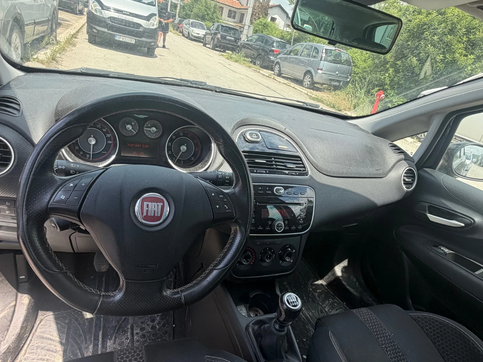 Fiat Punto 1.4i EVO klima 105кс, снимка 12 - Автомобили и джипове - 54726958