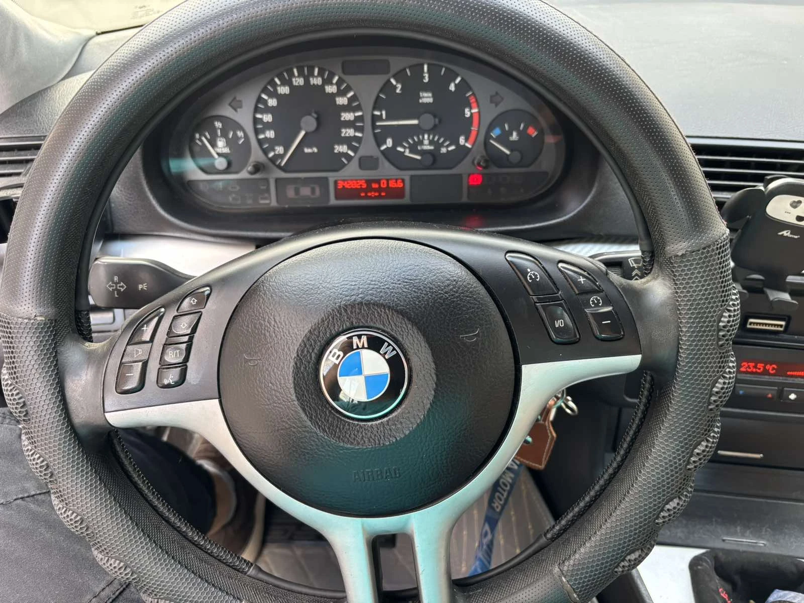BMW 320 d, снимка 3 - Автомобили и джипове - 54937416